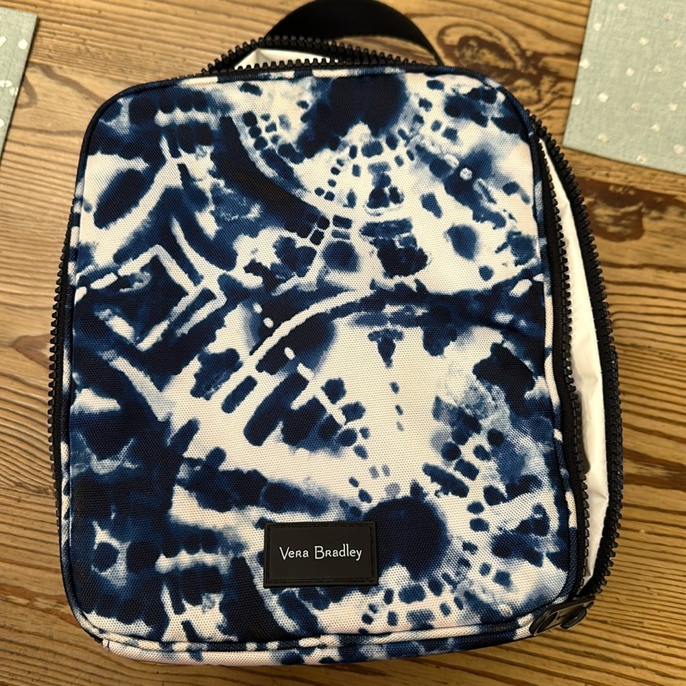 Vera Bradley Tie Die Lunchbox